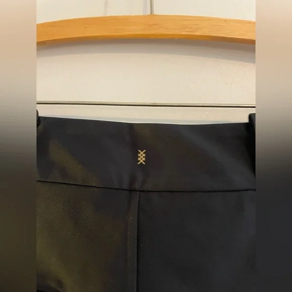 NWT RHÔNE Black Dress Shorts with Front Seams and Pockets - Picture 5 of 6